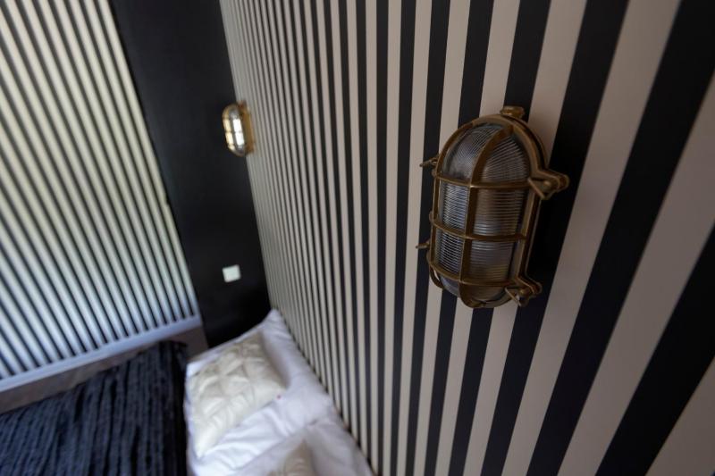 Apartment with Terrace image 4