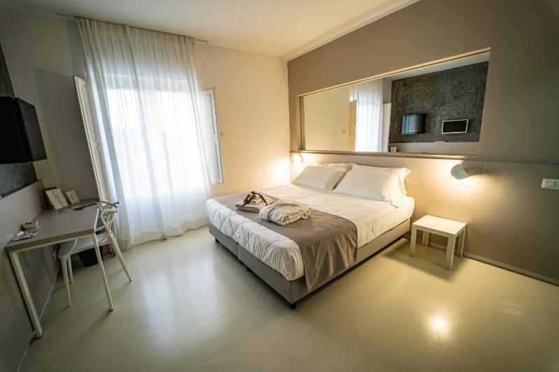 Double or Twin Room image 1