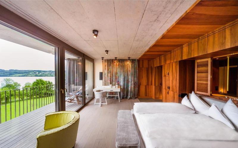 Junior Suite with Lake View image 1