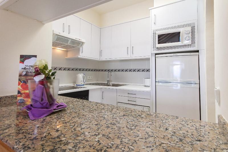 Apartment with Sea View image 4
