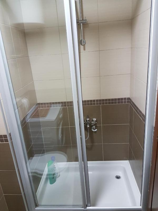 Studio with Balcony image 2