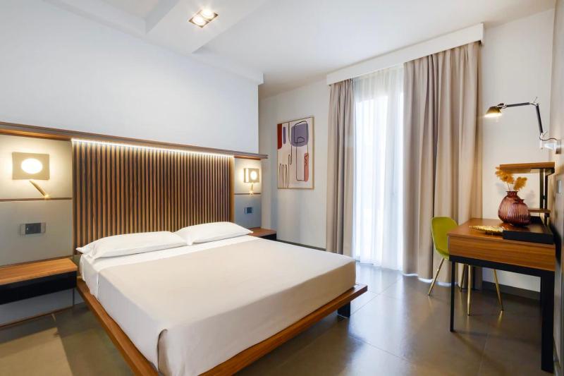 Business Double Room with Gym Access image 4