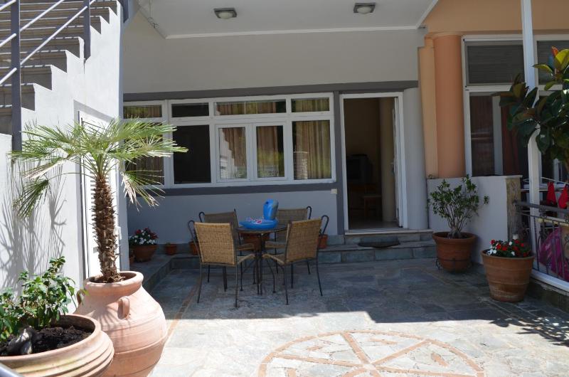 Annas Apartment - image 33