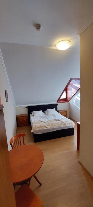 Double or Twin Room image 2