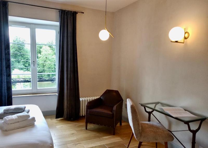 Superior Double Room image 3