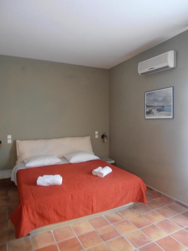 Double Room with Garden View image 3
