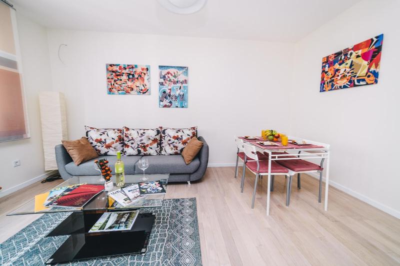 Modern apartment near Cathedral - BEST LOCATION - image 15