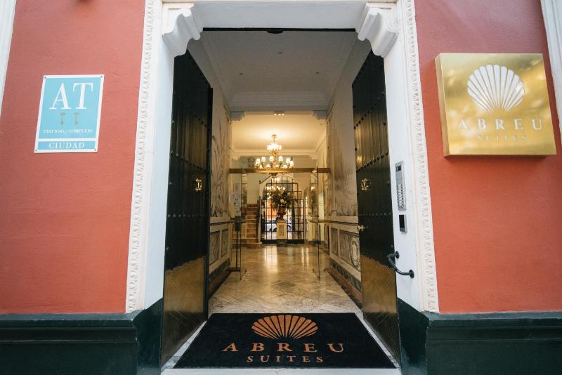 Apartamentos Abreu Suites - image 12