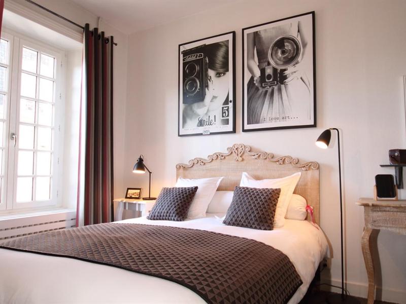 Small Double Room image 1