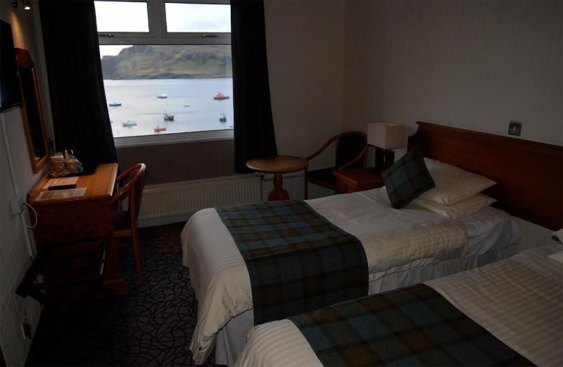 Twin Room with Sea View image 1