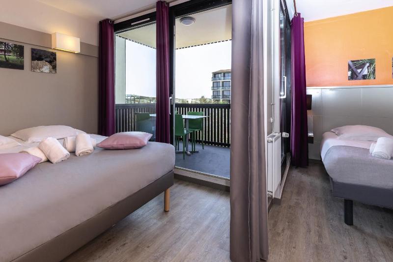 One-Bedroom Apartment image 1