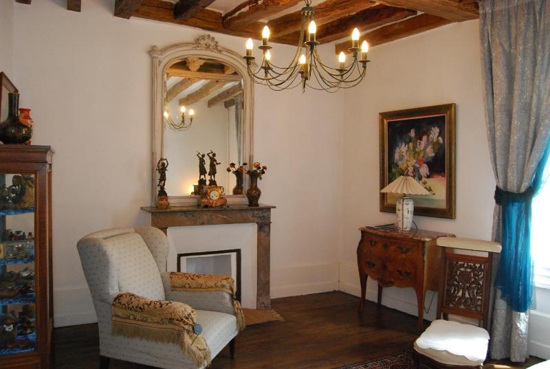 Double Room image 3