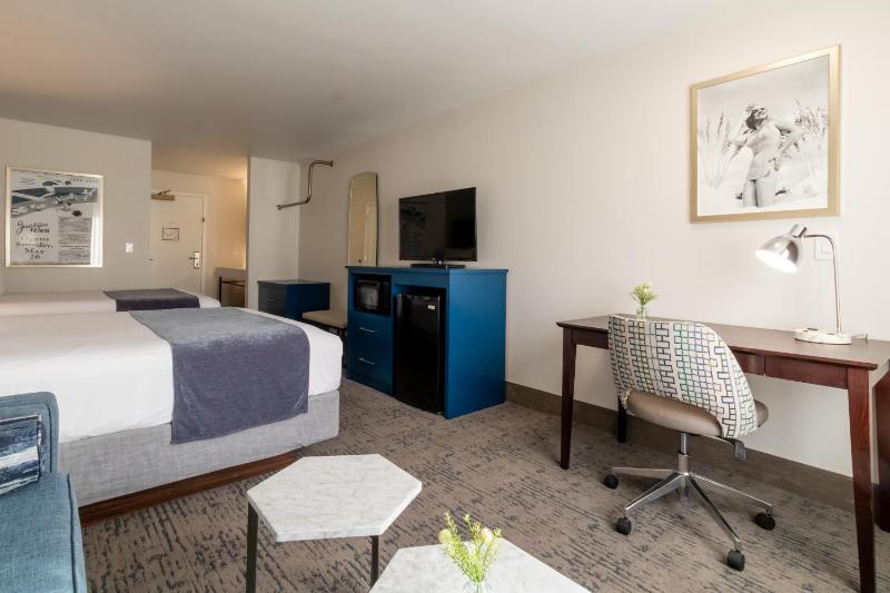 Oxford Suites Portland - Jantzen Beach - image 19