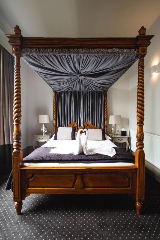 Superior Double Room image 1