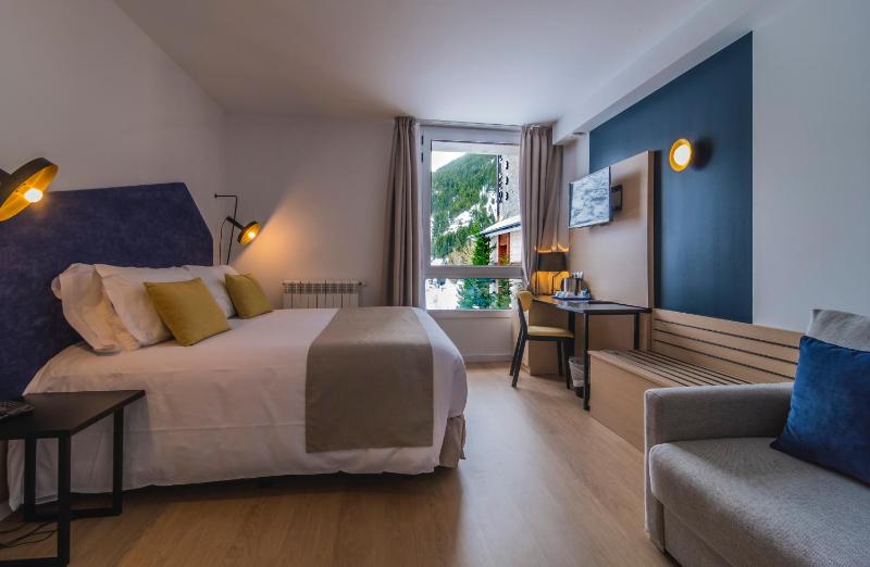 Triple Room image 3