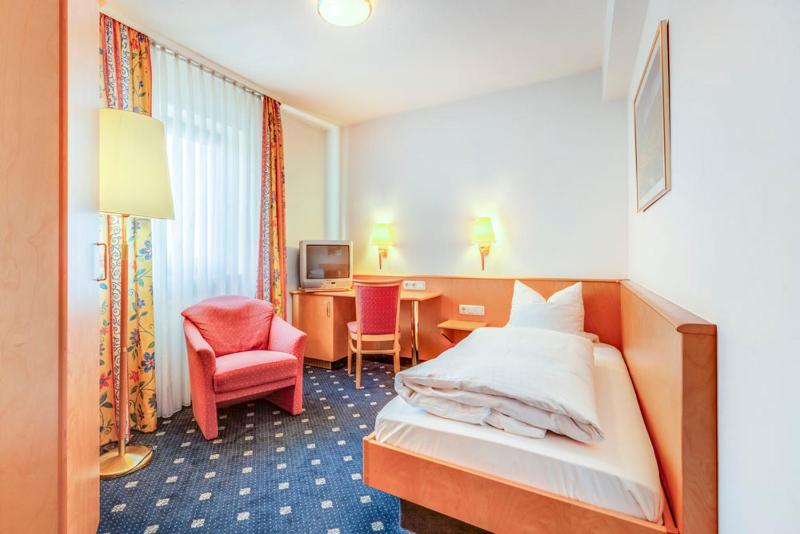Single Room image 1