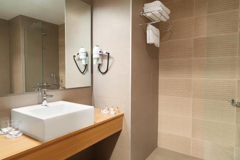Standard King Room - Non-Smoking image 1