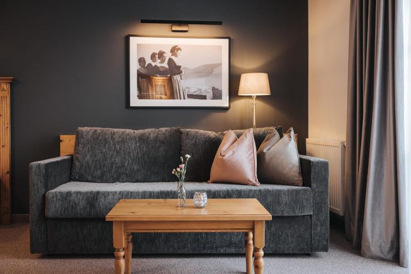 Junior Suite with Balcony image 1