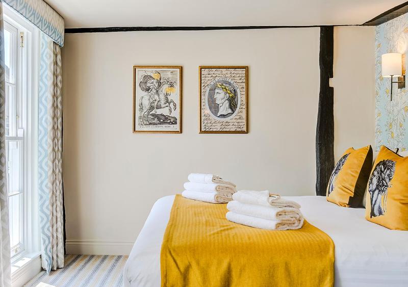 King Room image 1