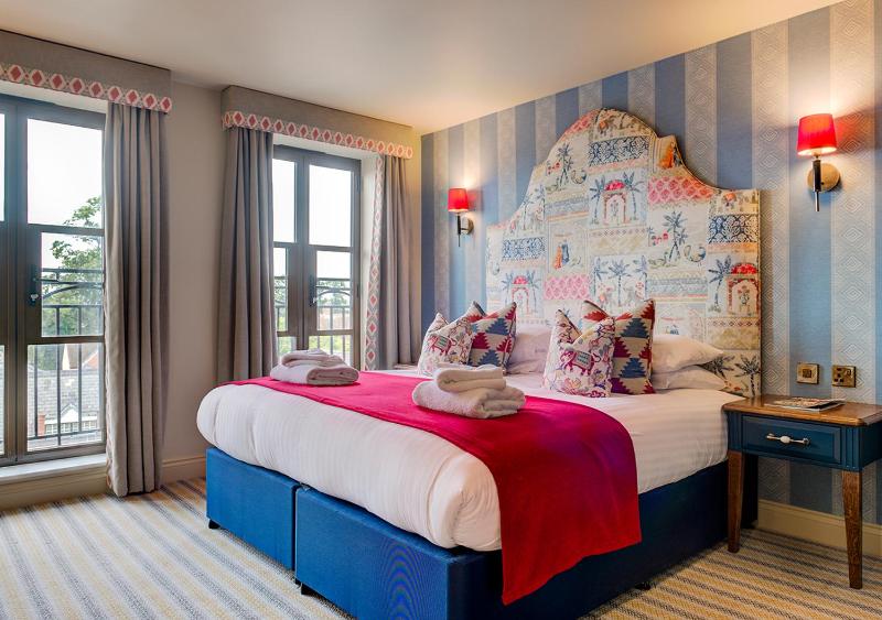 King Room image 4