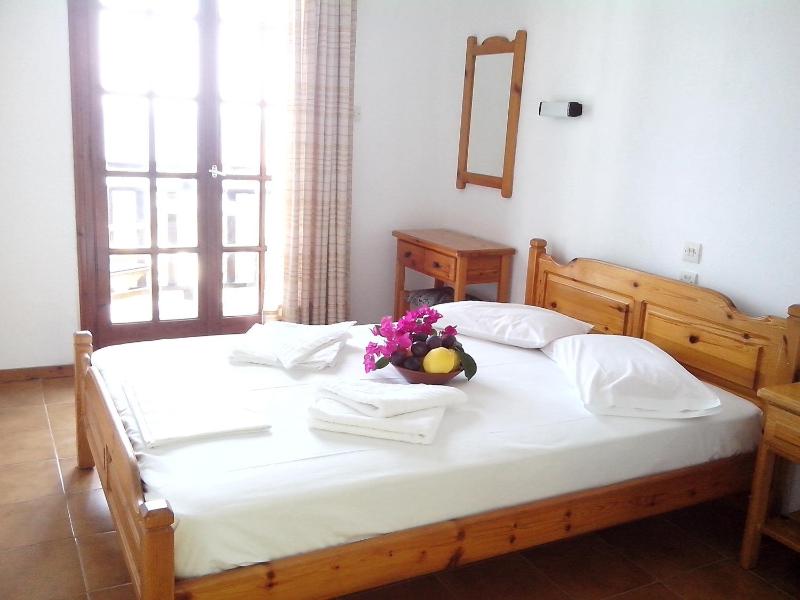 Single Room with Sea View image 1