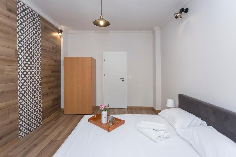 Sunny and Modern 1BDR Apartment in the Center - image 7