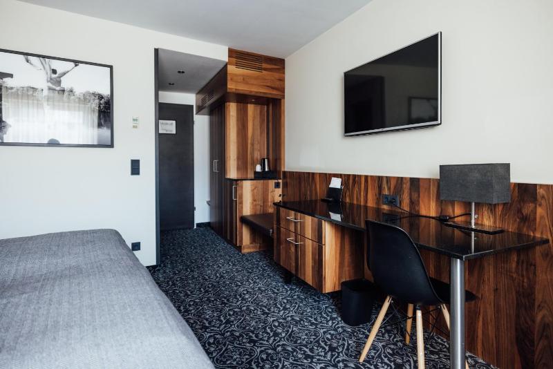Single Room image 1
