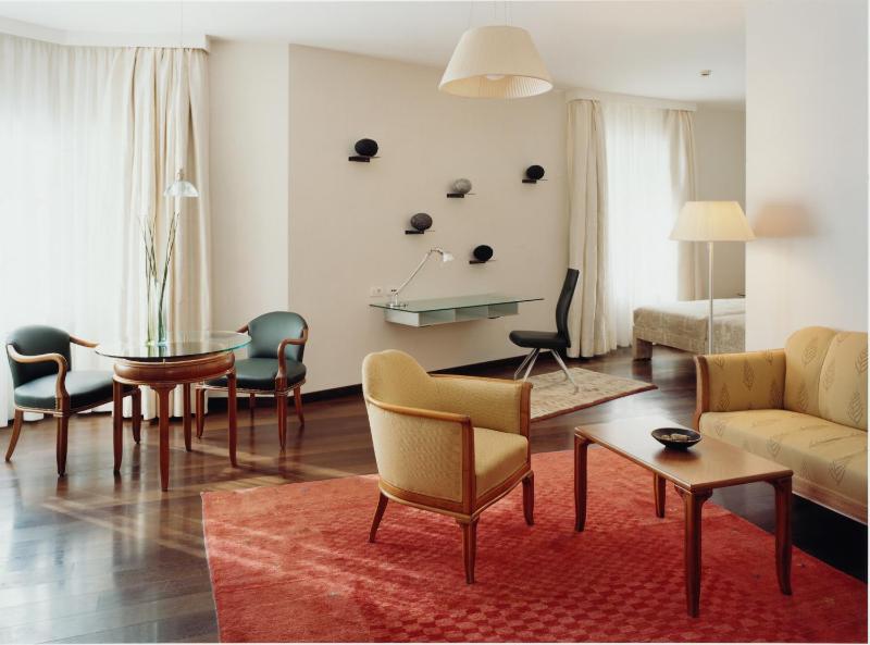 Junior Suite image 4