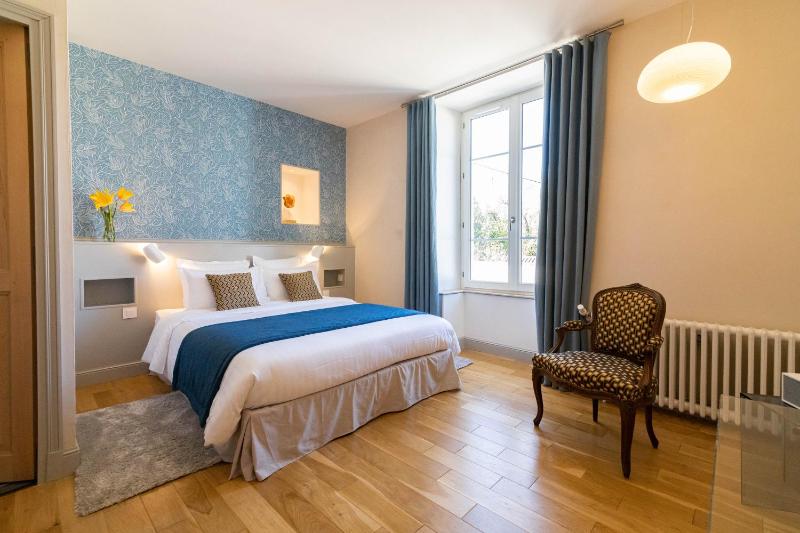Standard Double Room image 1
