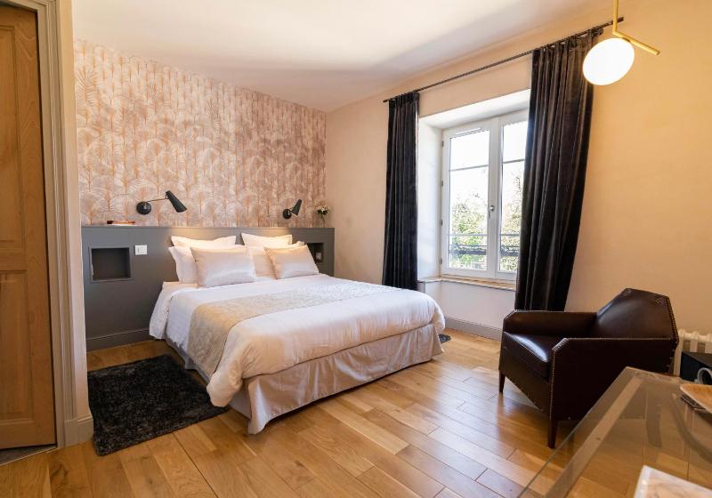 Superior Double Room image 1