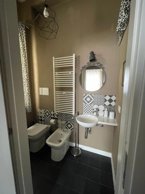 Jennys place - image 14