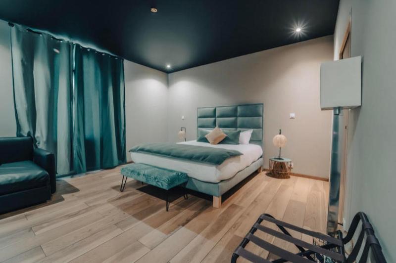 Junior Suite with Terrace image 3