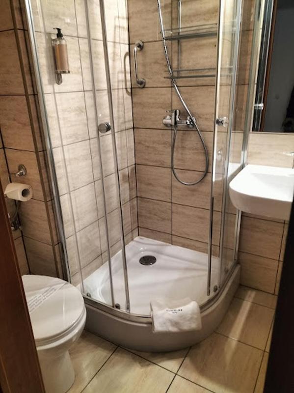 Twin Room image 1