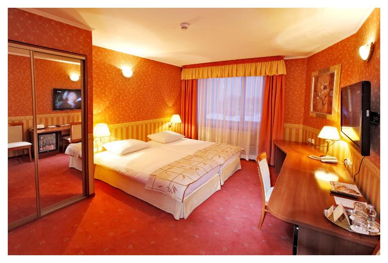 Double Room image 1