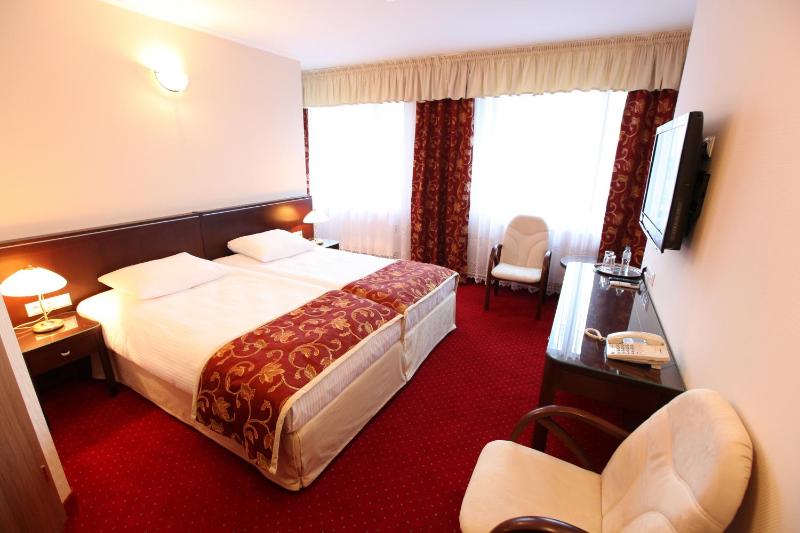 Deluxe Double Room image 1