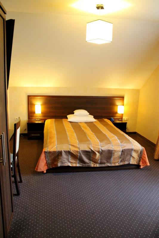 Standard Double Room image 3