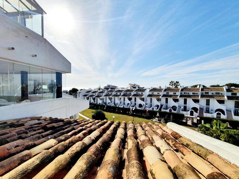 Cozy Apartment on the Beach - image 33