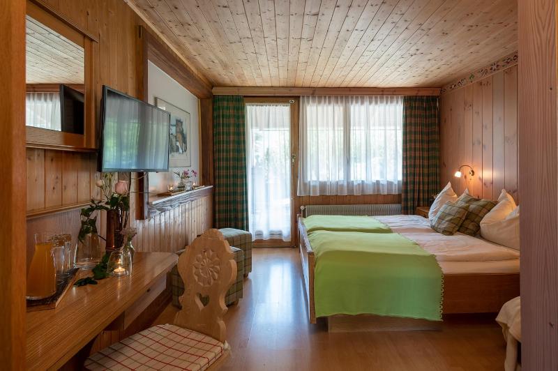 Double Room image 4