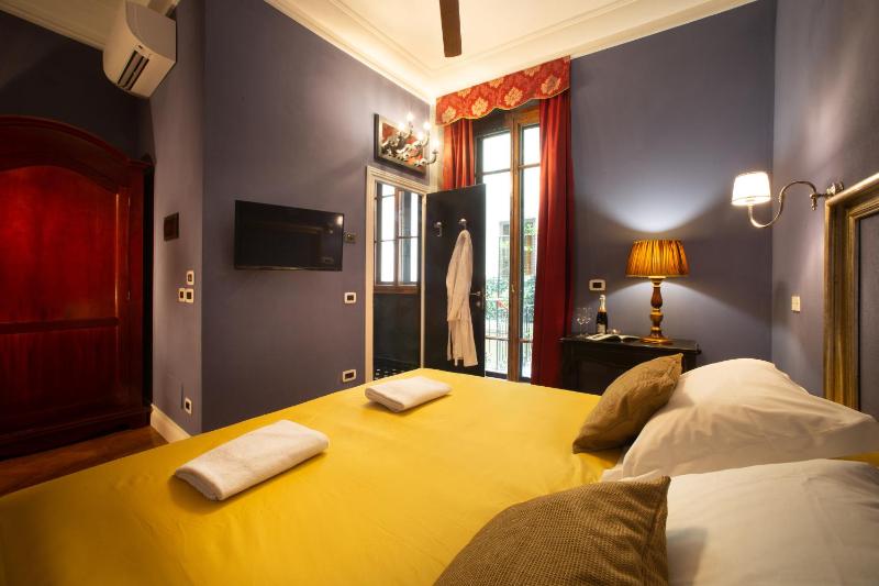 Standard Double or Twin Room image 2