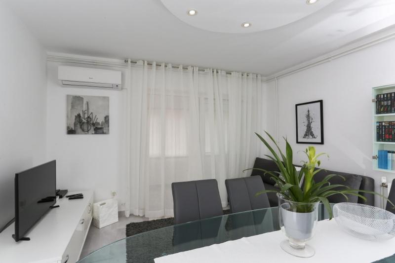Apartment in Supetar with sea view terrace air conditioning WiFi 3361-1 - image 13