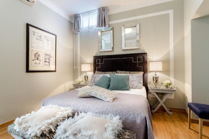 Casa Ottone - Residenze Seicento - A superb bright flourish apartment with grand terrace inside Lucca City Centre - image 32