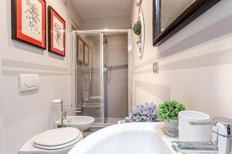 Casa Ottone - Residenze Seicento - A superb bright flourish apartment with grand terrace inside Lucca City Centre - image 16