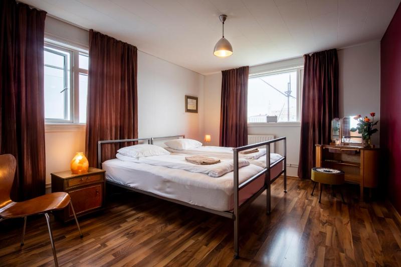 Double or Twin Room with Shared Bathroom image 4