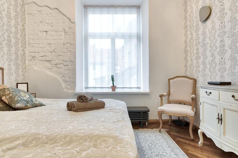 Dream Stay - Modern Luxury Apartment in Old Town - image 8
