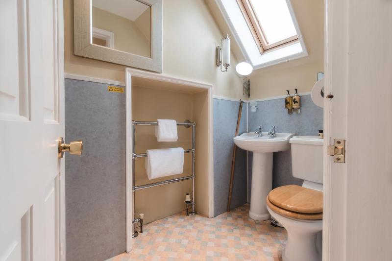 Single Room image 4