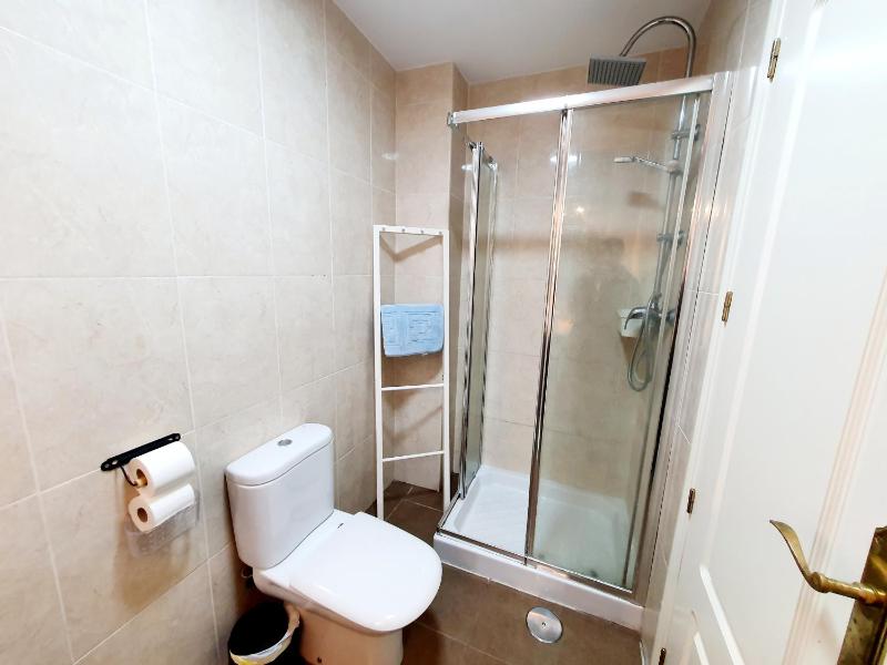 Captain's Penthouse Studio - image 8