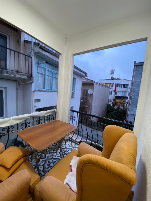 Deluxe Double Room with Balcony image 2