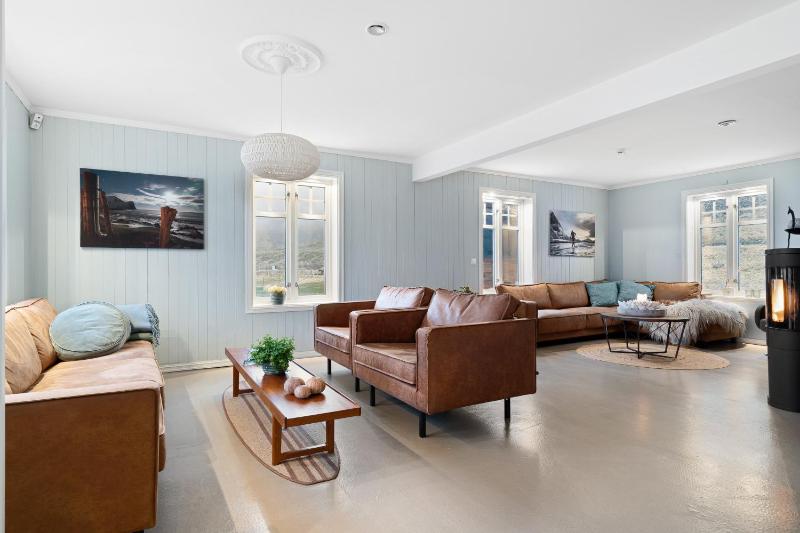 Villa - Beach Front image 2