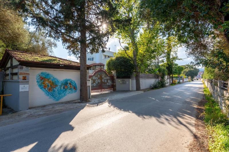 Villa with Private Pool image 1