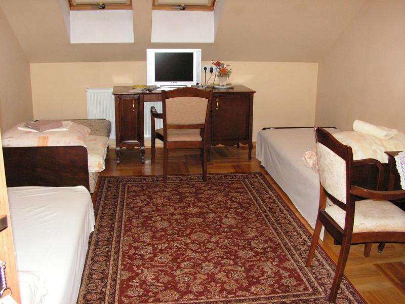 Triple Room image 2